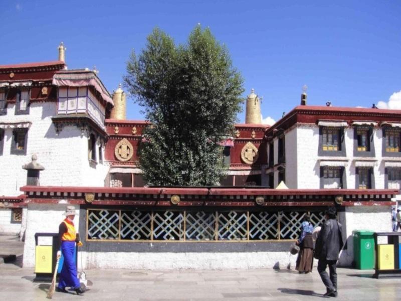 Tashitakge Hotel Lhasa Exterior photo